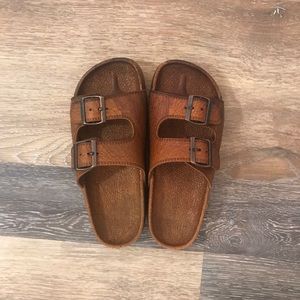 Pali Hawaii waterproof sandals.